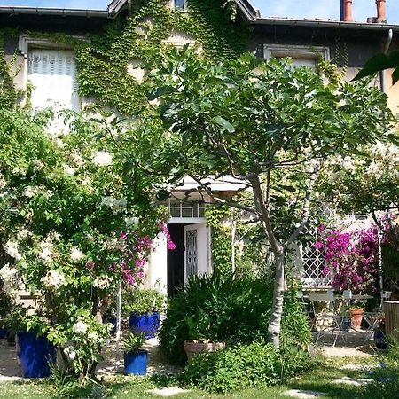 Bed and Breakfast Les Petits Poissons Avignon Exterior foto