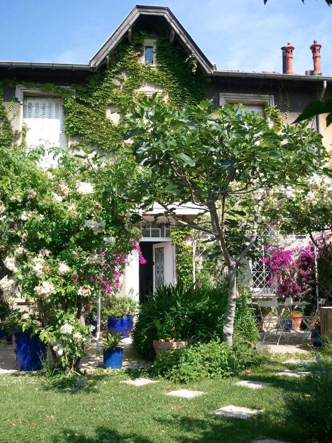 Bed and Breakfast Les Petits Poissons Avignon Exterior foto